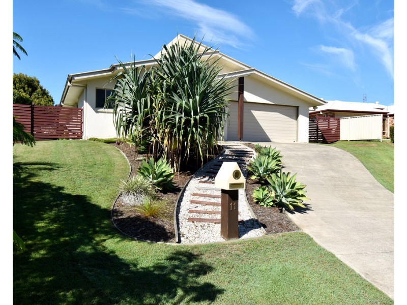 11 Gloria Close, Glass House Mountains QLD 4518