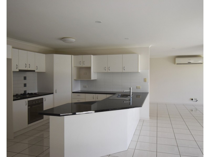 11 Gloria Close, Glass House Mountains QLD 4518