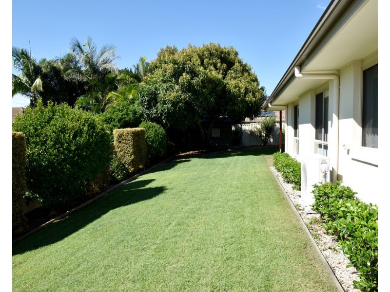 11 Gloria Close, Glass House Mountains QLD 4518