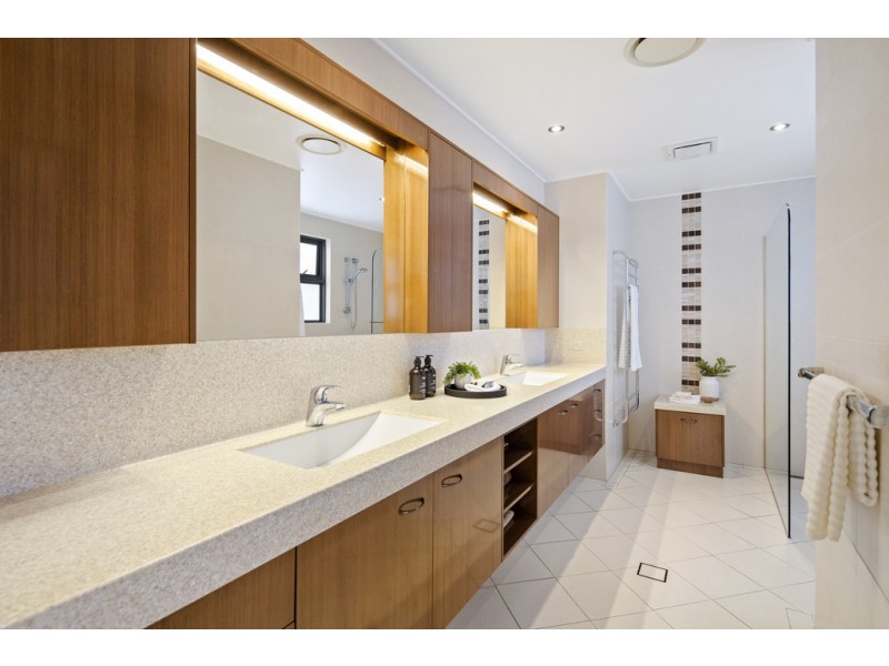 1 Bennett Street, Moffat Beach QLD 4551