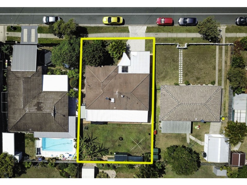 22 Minkara Street, Warana QLD 4575