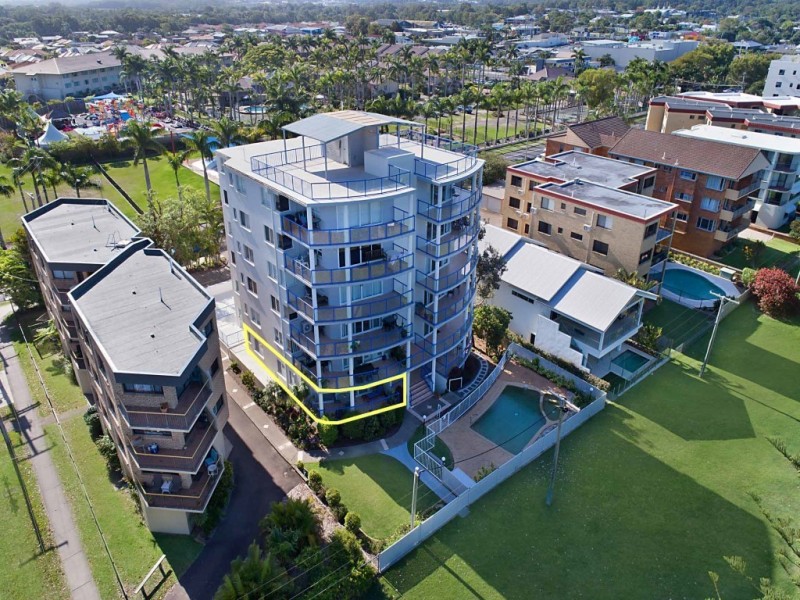 Unit 1/27 Landsborough Parade, Golden Beach QLD 4551