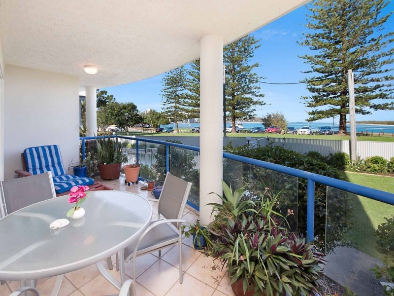 Unit 1/27 Landsborough Parade, Golden Beach QLD 4551