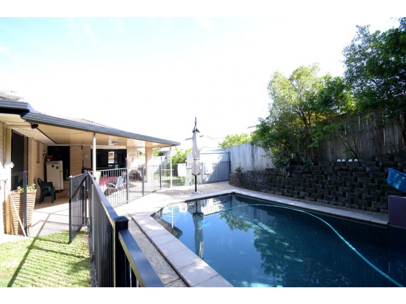 43 Bellevue Drive, Little Mountain QLD 4551