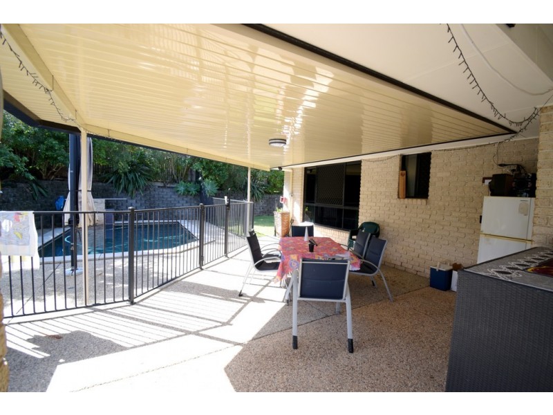 43 Bellevue Drive, Little Mountain QLD 4551