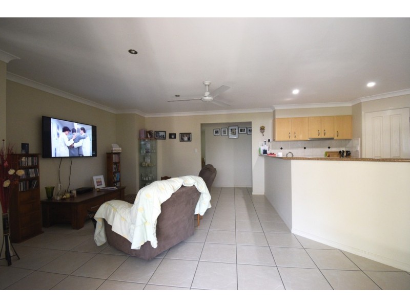 43 Bellevue Drive, Little Mountain QLD 4551