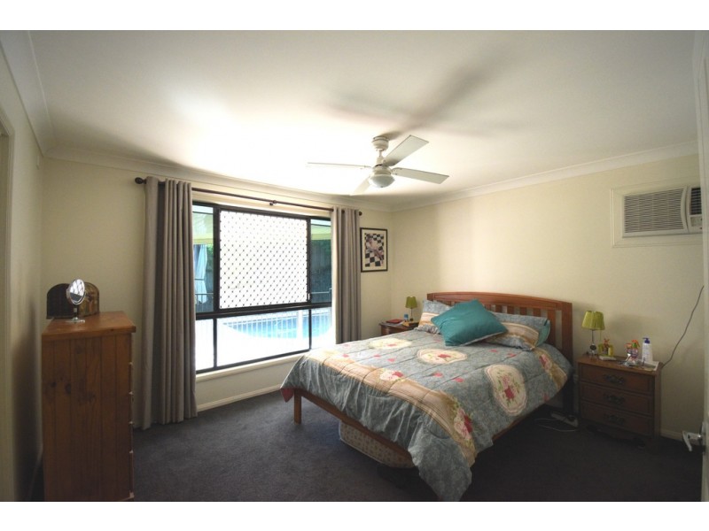 43 Bellevue Drive, Little Mountain QLD 4551