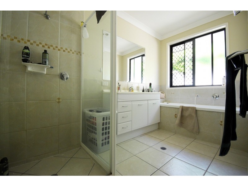 43 Bellevue Drive, Little Mountain QLD 4551