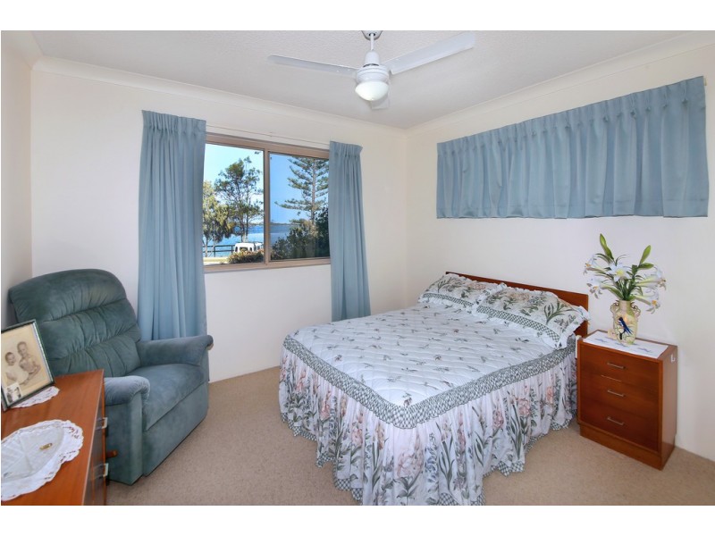 Unit 1/85 Esplanade, Golden Beach QLD 4551