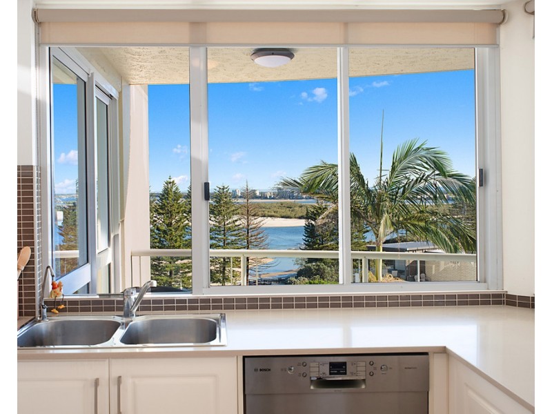 Unit 10/63 Lower Gay Terrace, Caloundra QLD 4551