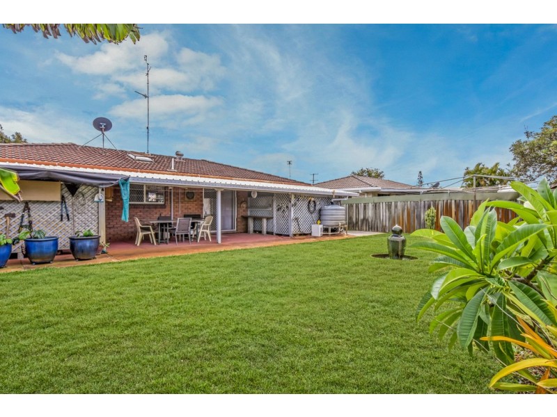 22 Minkara Street, Warana QLD 4575