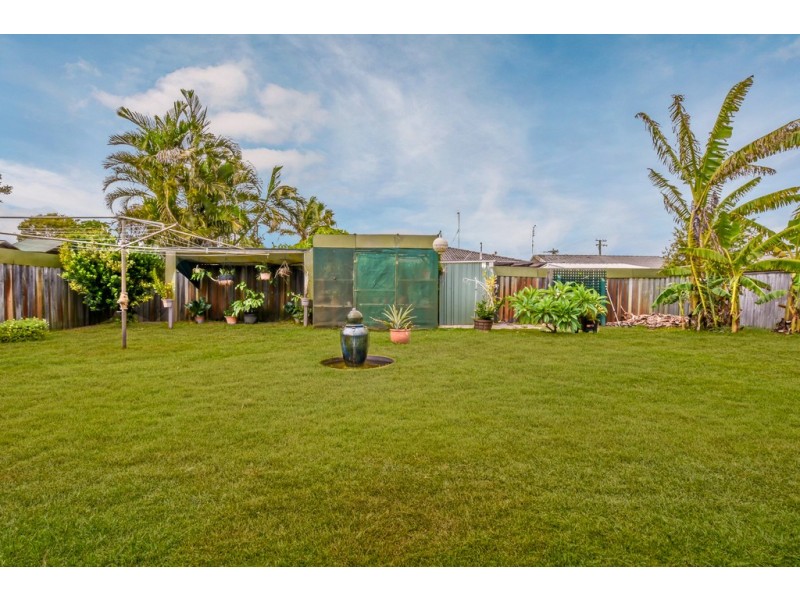 22 Minkara Street, Warana QLD 4575