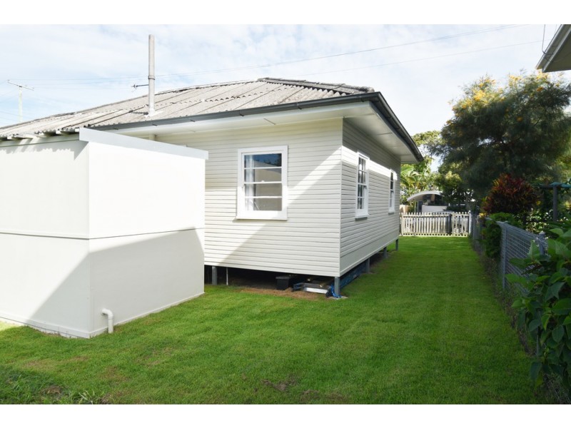 9 Mayes Avenue, Caloundra QLD 4551