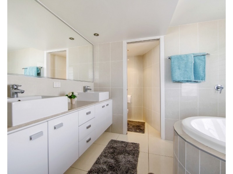 Unit 702/3 Arthur Street, Kings Beach QLD 4551