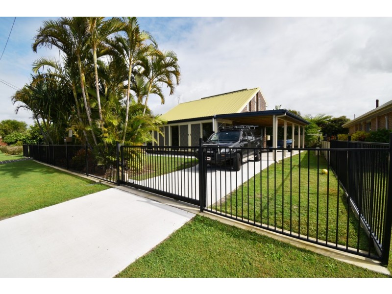 7 Truscott Court, Golden Beach QLD 4551