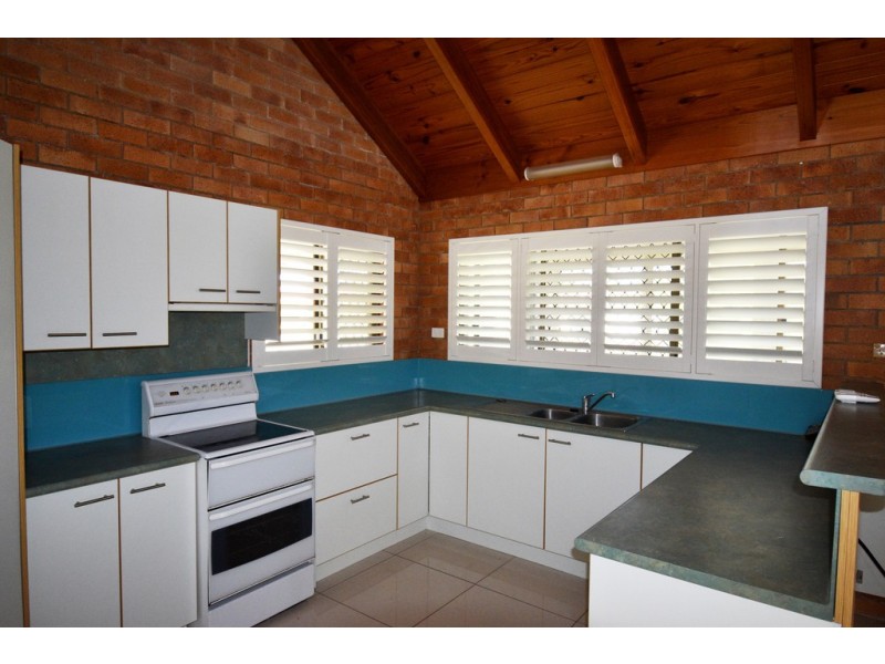 7 Truscott Court, Golden Beach QLD 4551