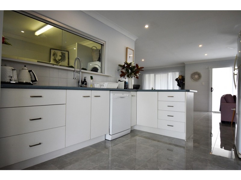 44 Theresa Street, Golden Beach QLD 4551