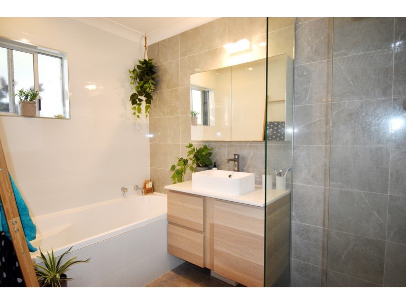 44 Theresa Street, Golden Beach QLD 4551