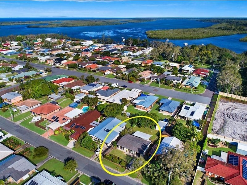 44 Theresa Street, Golden Beach QLD 4551