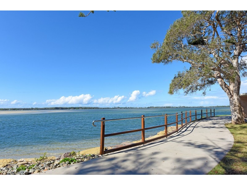 Unit 1008/75 Esplanade, Golden Beach QLD 4551