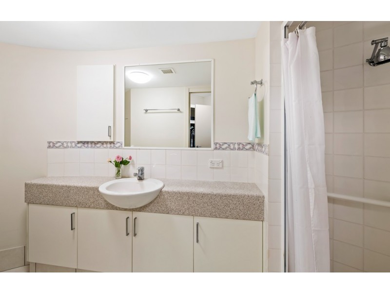 9/35 Maltman Street South, Kings Beach QLD 4551