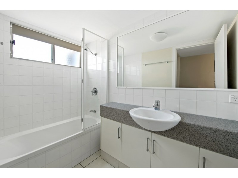 9/35 Maltman Street South, Kings Beach QLD 4551