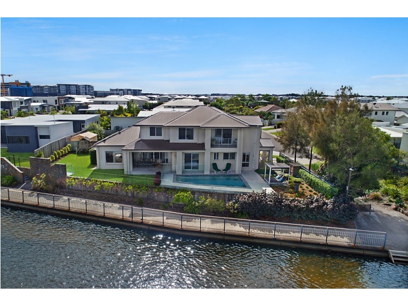 12 Reef Court, Birtinya QLD 4575