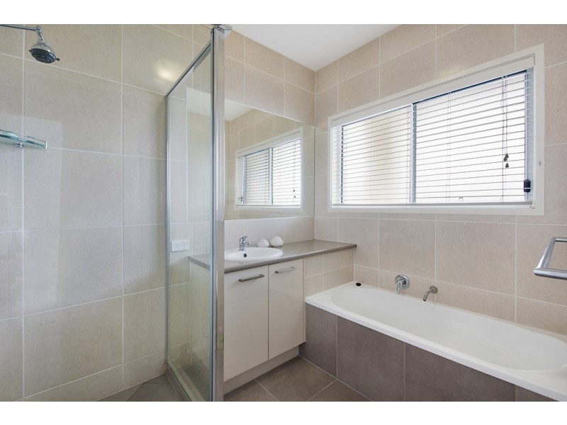 12 Reef Court, Birtinya QLD 4575