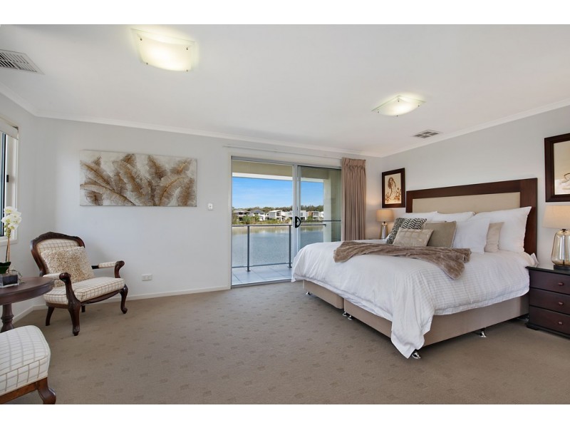 12 Reef Court, Birtinya QLD 4575