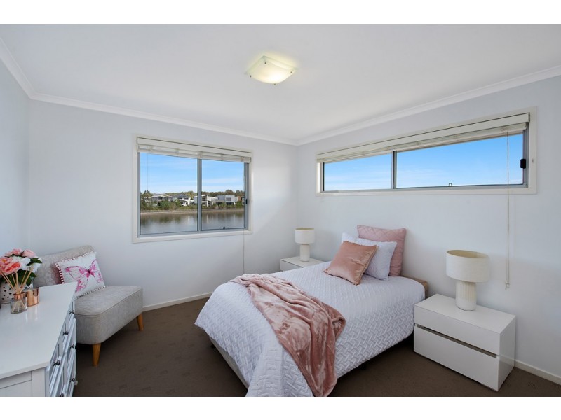 12 Reef Court, Birtinya QLD 4575