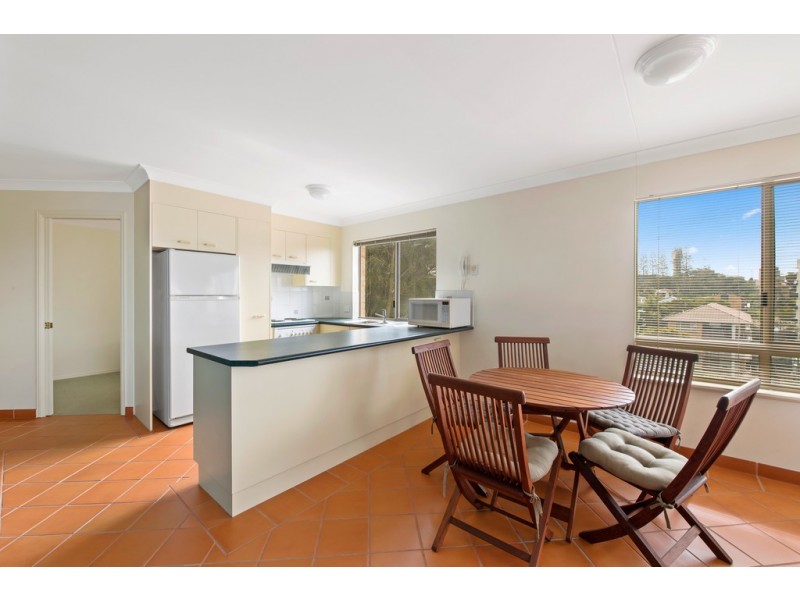 Unit 5/6 Mahia Terrace, Kings Beach QLD 4551