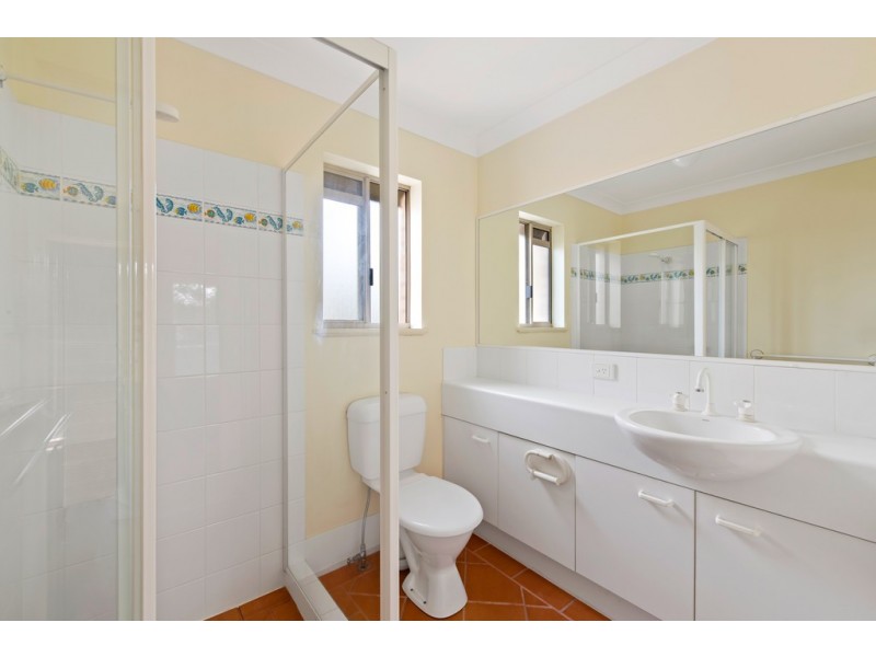 Unit 5/6 Mahia Terrace, Kings Beach QLD 4551