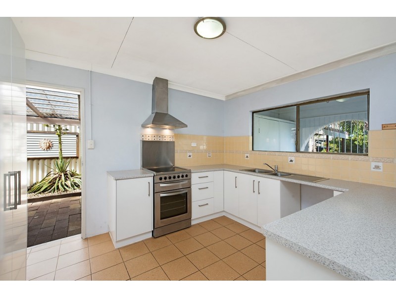 11 Tareel Street, Wurtulla QLD 4575