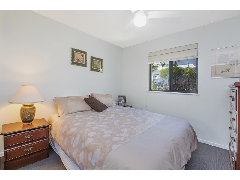Unit 2/22 Queen of Colonies Parade, Moffat Beach QLD 4551
