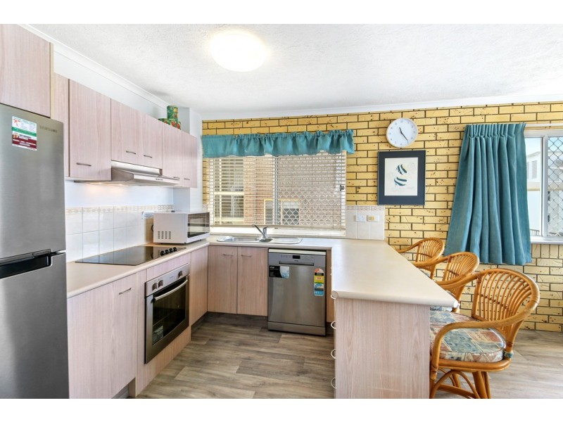 Unit 5/19 Mahia Terrace, Kings Beach QLD 4551