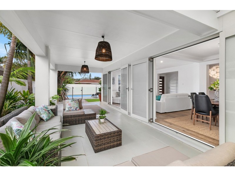 10 Bareena Place, Warana QLD 4575