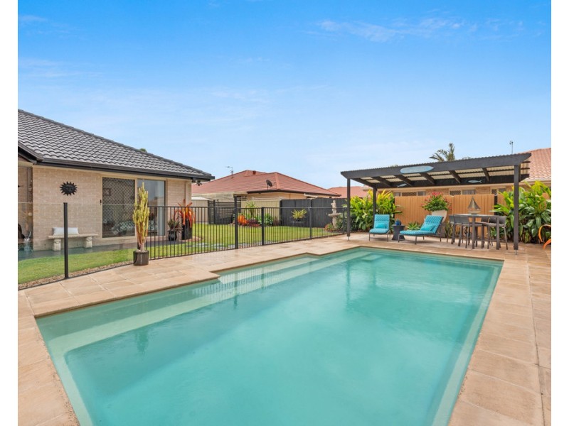 35 Investigator Place, Pelican Waters QLD 4551