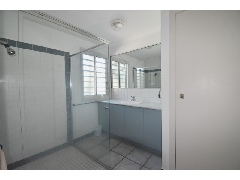 2/7 Wilson Avenue, Dicky Beach QLD 4551