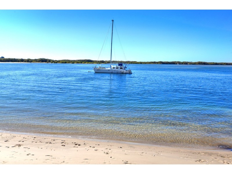 Unit 5/15 Esplanade, Golden Beach QLD 4551