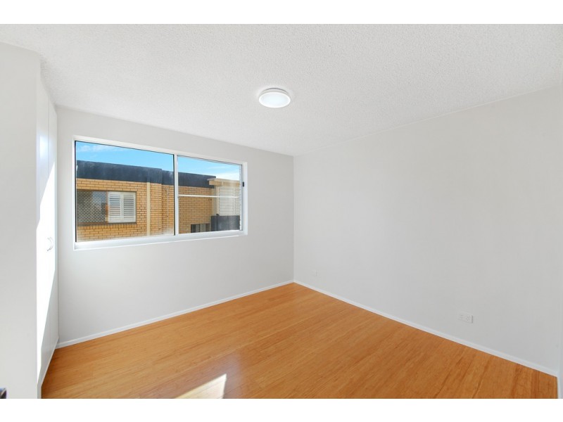 Unit 5/15 Esplanade, Golden Beach QLD 4551