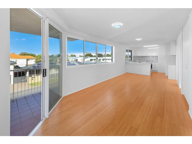 Unit 5/15 Esplanade, Golden Beach QLD 4551