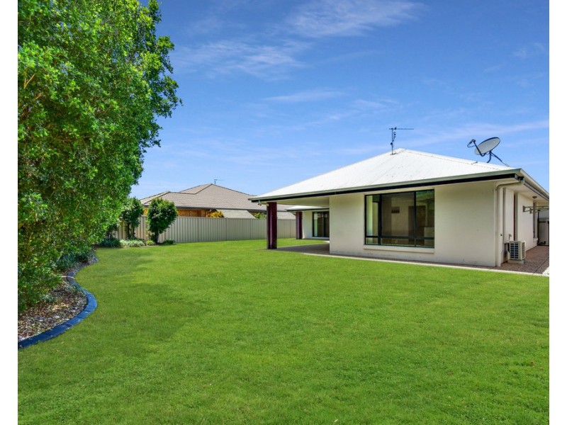 5 Solander Street, Pelican Waters QLD 4551