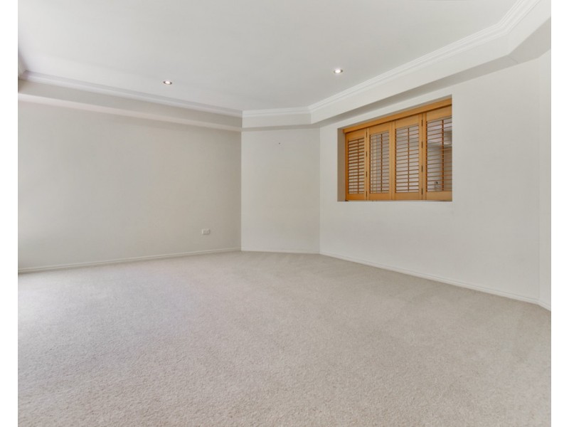 5 Solander Street, Pelican Waters QLD 4551