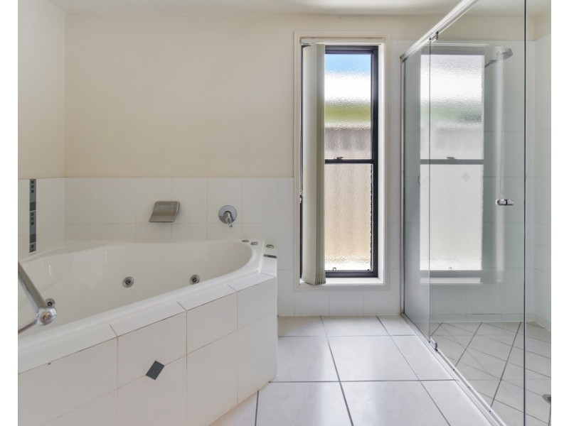 5 Solander Street, Pelican Waters QLD 4551