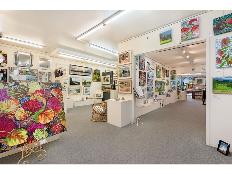 4 Seaview Terrace, Moffat Beach QLD 4551