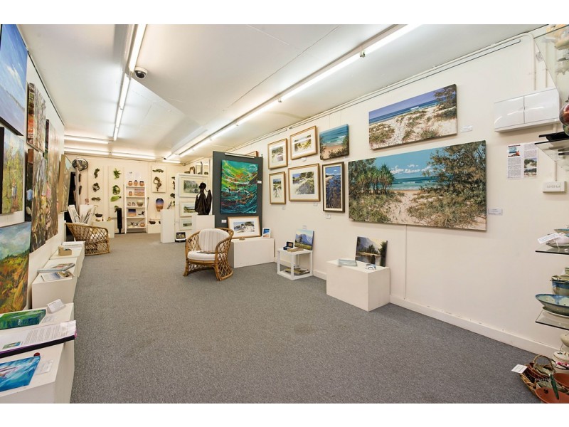 4 Seaview Terrace, Moffat Beach QLD 4551