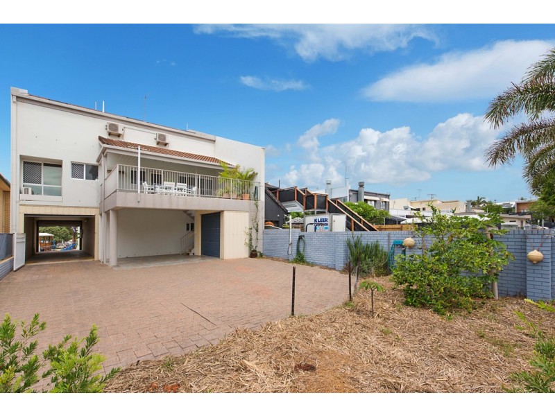 4 Seaview Terrace, Moffat Beach QLD 4551