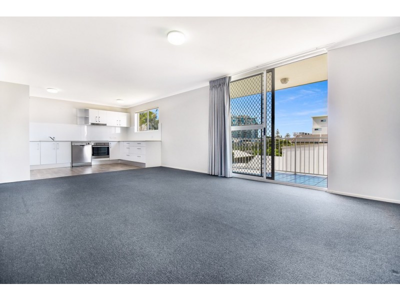 2/25 Saltair Street, Kings Beach QLD 4551