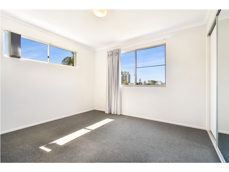 2/25 Saltair Street, Kings Beach QLD 4551