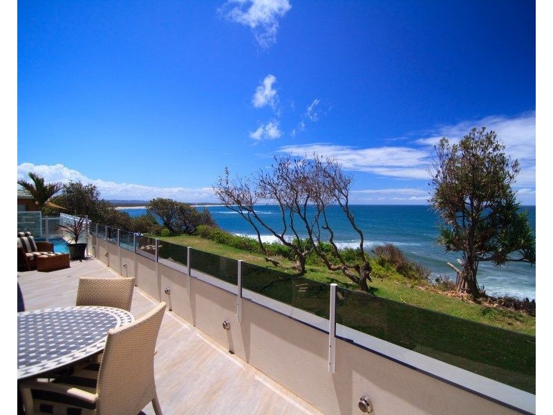 1 McIlwraith Street, Moffat Beach QLD 4551